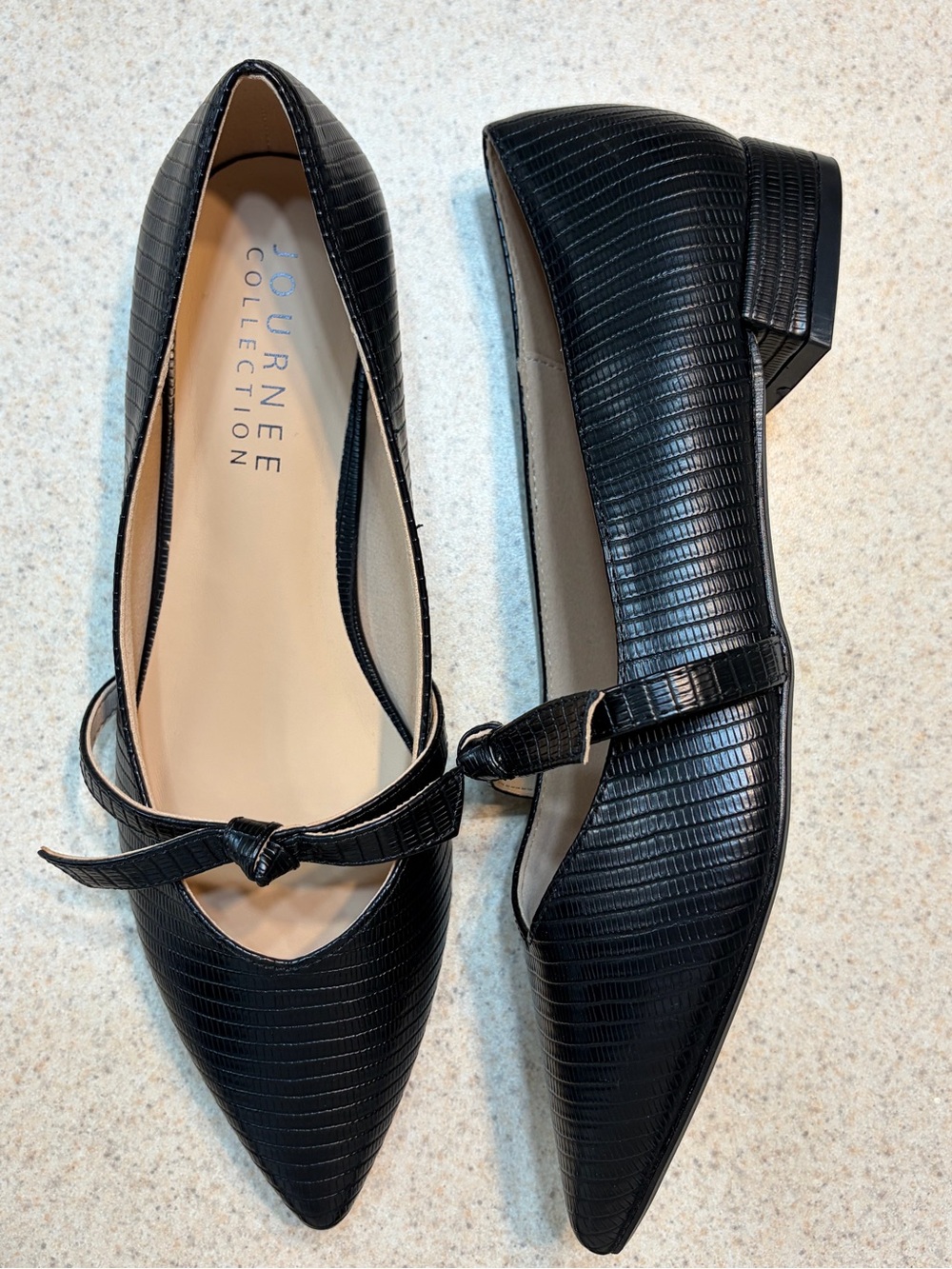 Journee Collection Black Textured Pointed Mary Jane Flats